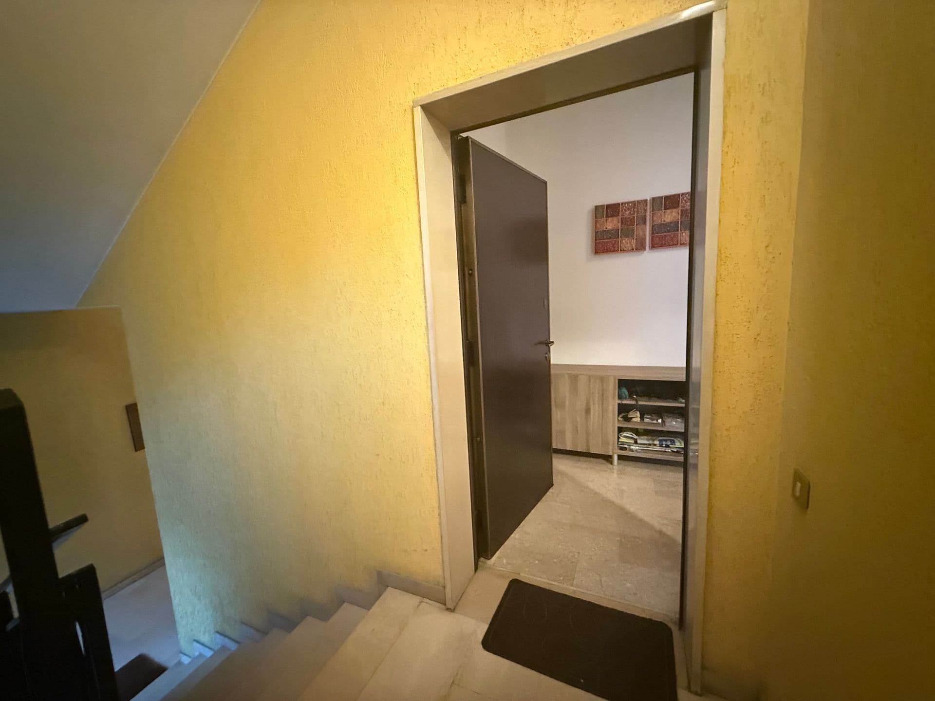 STANZA IN AFFITTO IN CONDIVISIONE CON DUE BAGNI
