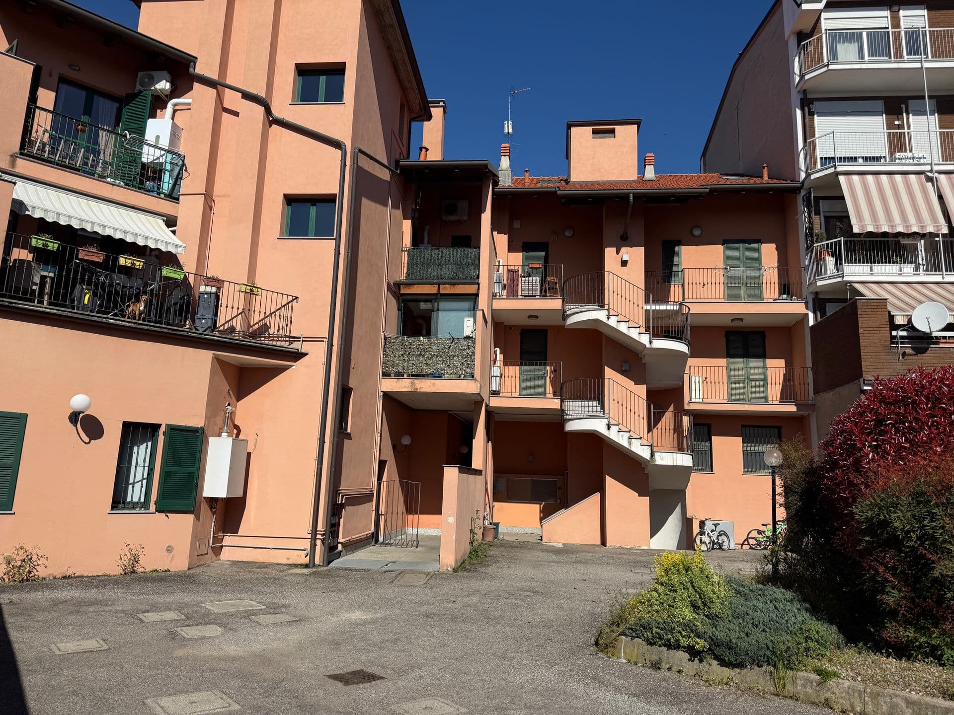 APPARTAMENTO ULTIMO PIANO SU DUE LIVELLI