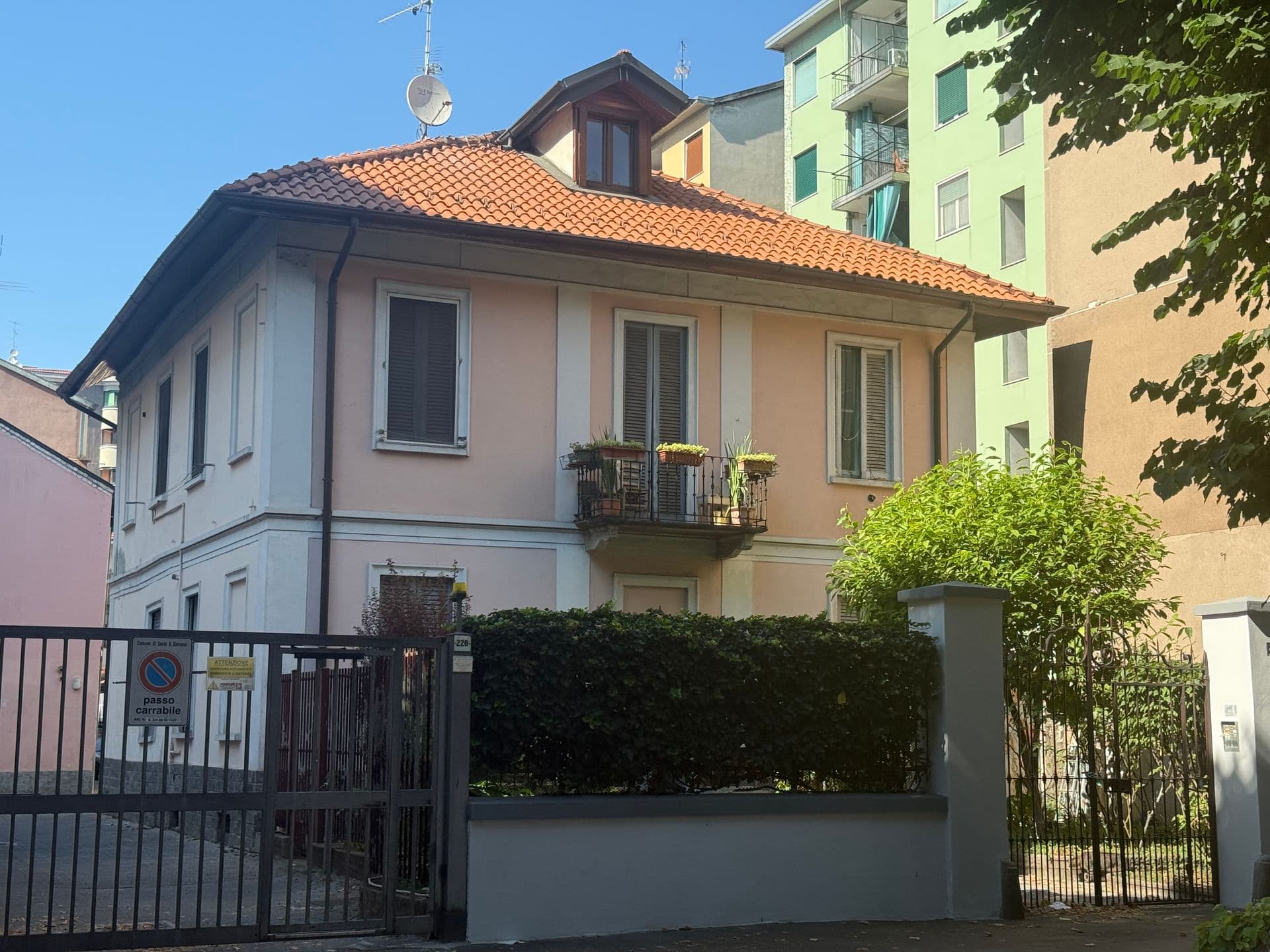 BILOCALE MANSARDATO RISTRUTTURATO ED ARREDATO